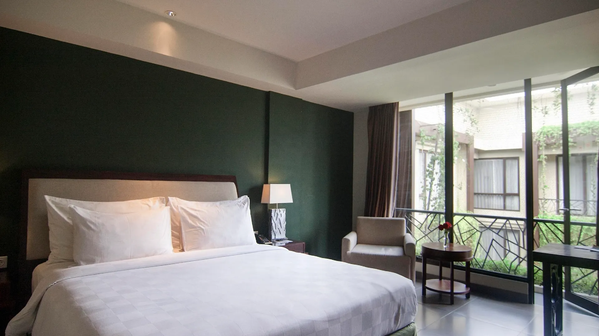 Swiss-Belhotel Rainforest Kuta Lombok Resort