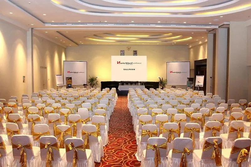 Swiss-Belhotel Rainforest Kuta Lombok 4*,